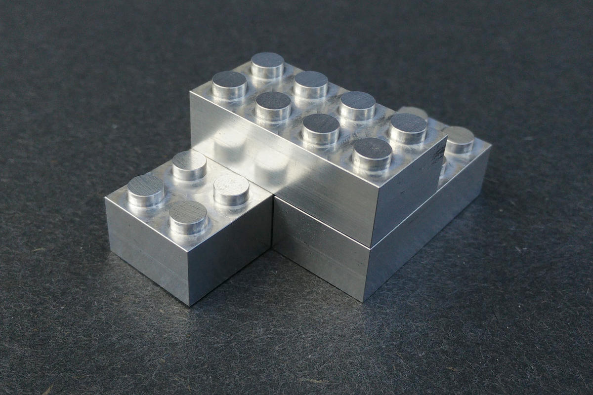 Aluminum 2x4 Brick Keychain - Click Image to Close